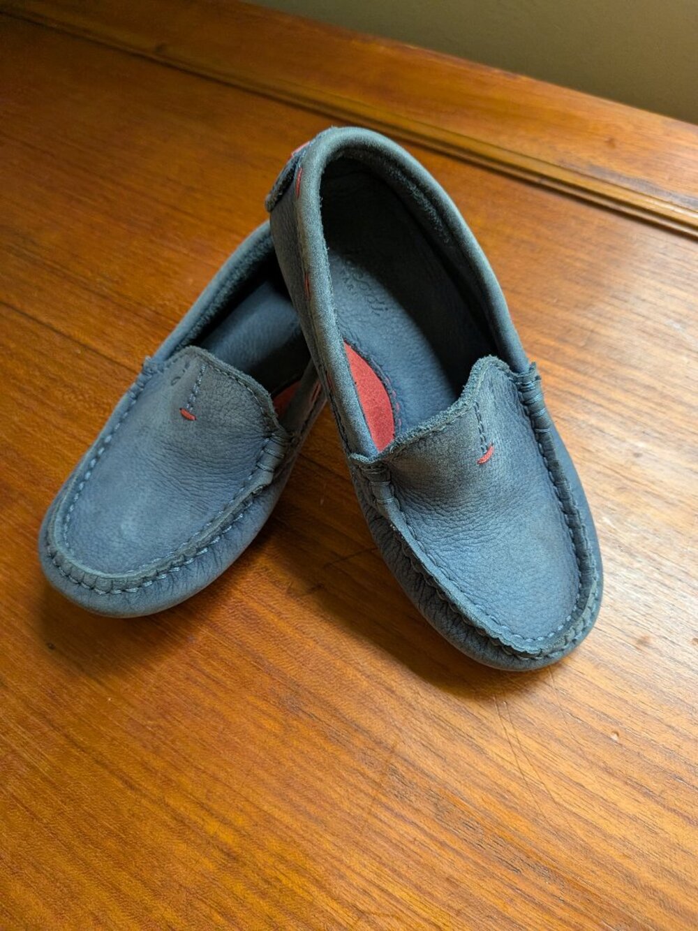 Jacadi Paris Boys Genuine Leather Loafers Navy & Red Size 26